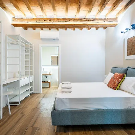Daire Guelfa 4 Guests With Terrace, Ac & Wi-fi
